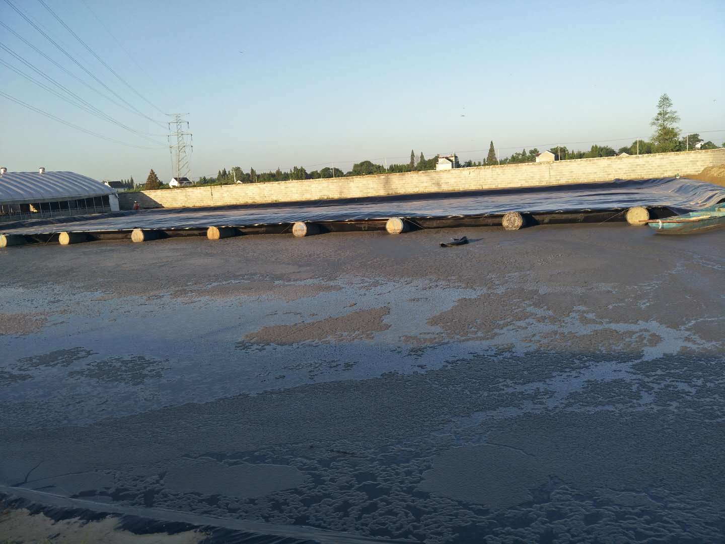 引水工程建设哪种土工合成材料应用最广泛？