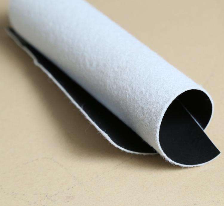 老坝防渗处理中应该选择什么样的复合土工膜？