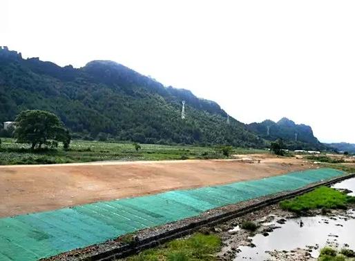 植生毯适用于各种稳定的土质、土石边坡，坡度小于或等于30°的作业带